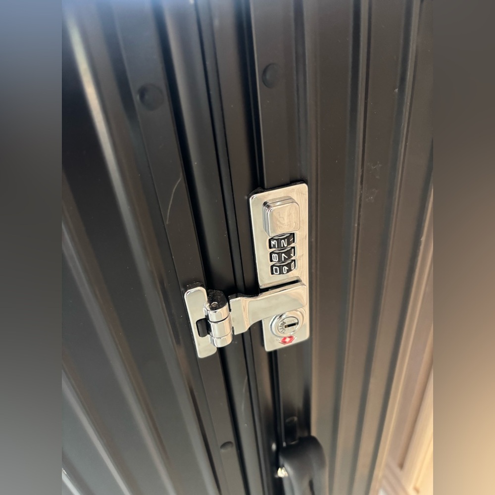 RIMOWA LARGE CHECK IN Luggage - Picture 3 of 16